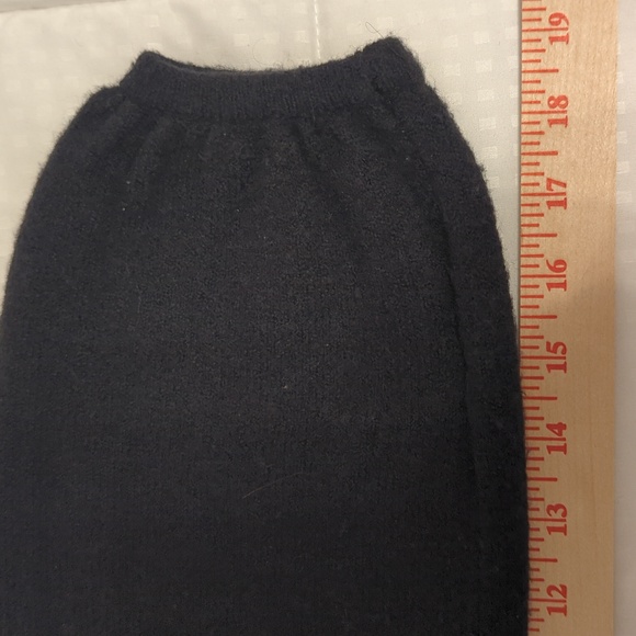 Madewell Women's Classic Black Crew Neck Long Bell Sleeved Black Small Sweater - Picture 7 of 7